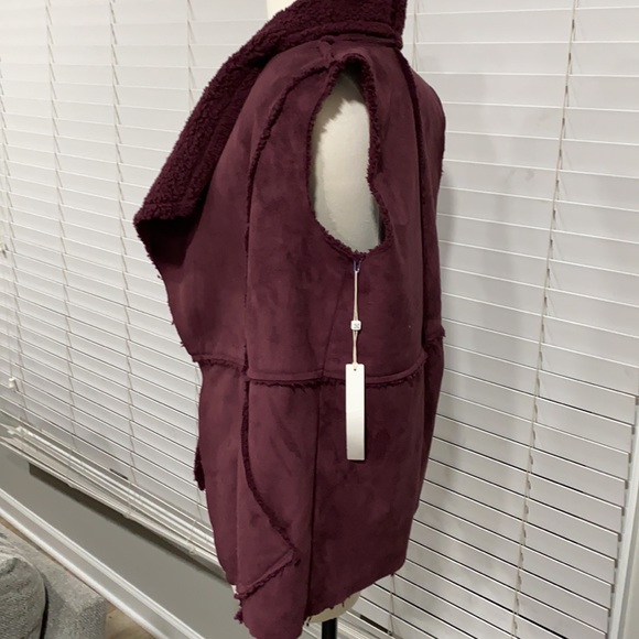 NWT CASLON Plum Burgundy Faux Shearling Suede Vest Size SMALL - Picture 3 of 13